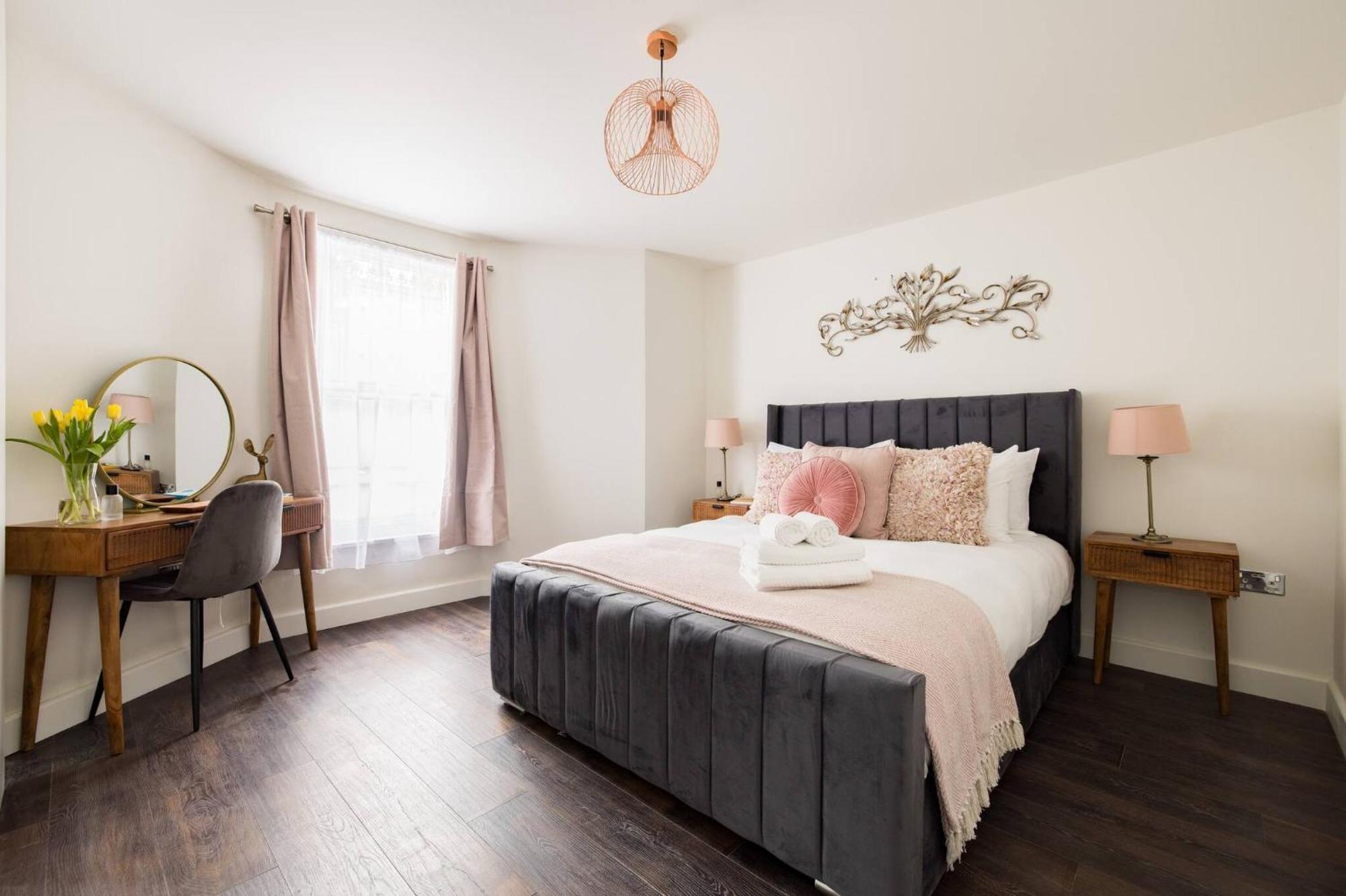 Wild Roses Serviced Apartments - Chelsea Лондон Екстер'єр фото