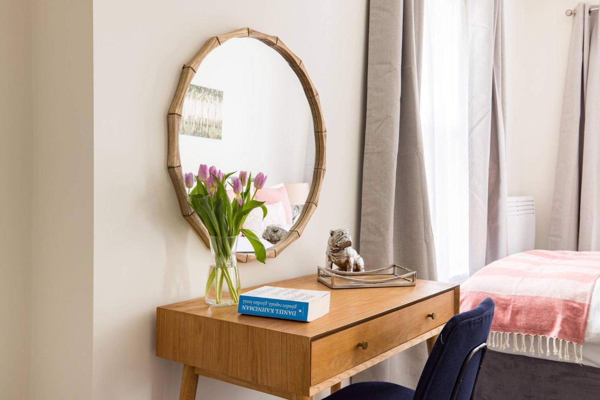 Wild Roses Serviced Apartments - Chelsea Лондон Екстер'єр фото