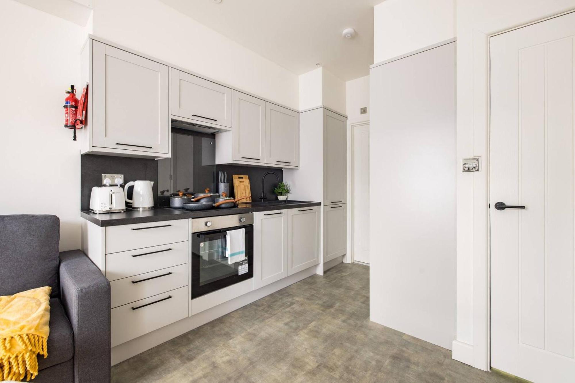 Wild Roses Serviced Apartments - Chelsea Лондон Екстер'єр фото