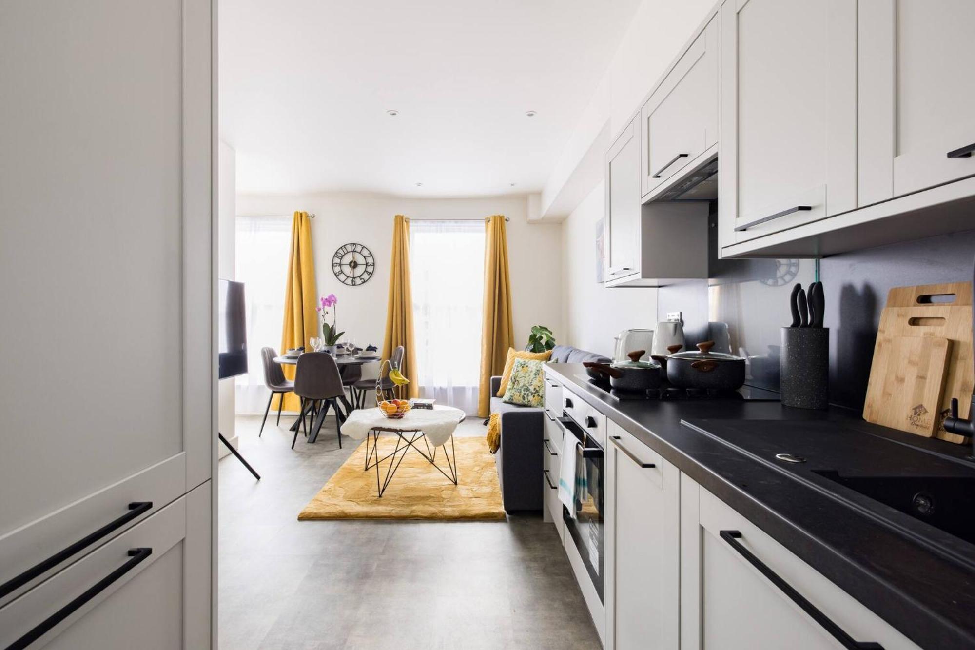 Wild Roses Serviced Apartments - Chelsea Лондон Екстер'єр фото
