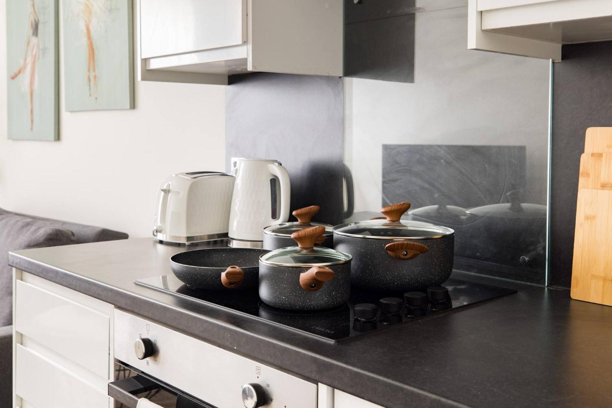 Wild Roses Serviced Apartments - Chelsea Лондон Екстер'єр фото